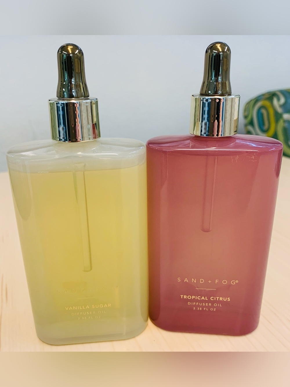 SAND + FOG Vanilla Sugar & Tropical Citrus Diffuser Oils (Yellow, Pink)